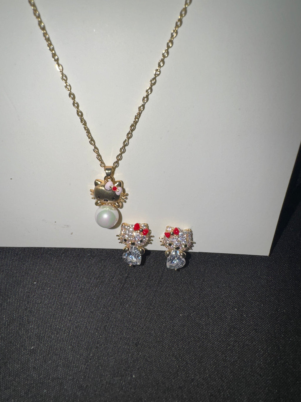Soft Kitty Pearl Luxe Set (Clip-On Friendly)