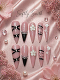 Blush Noir Bloom