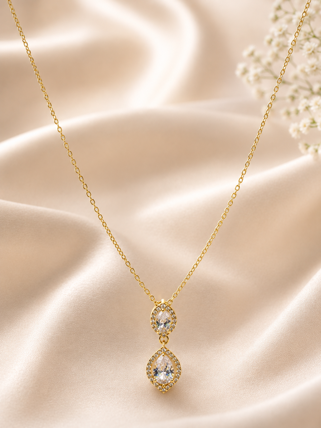 Golden Teardrop Glow Jewelry Set