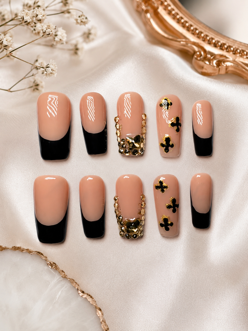 Noir Clover Luxe