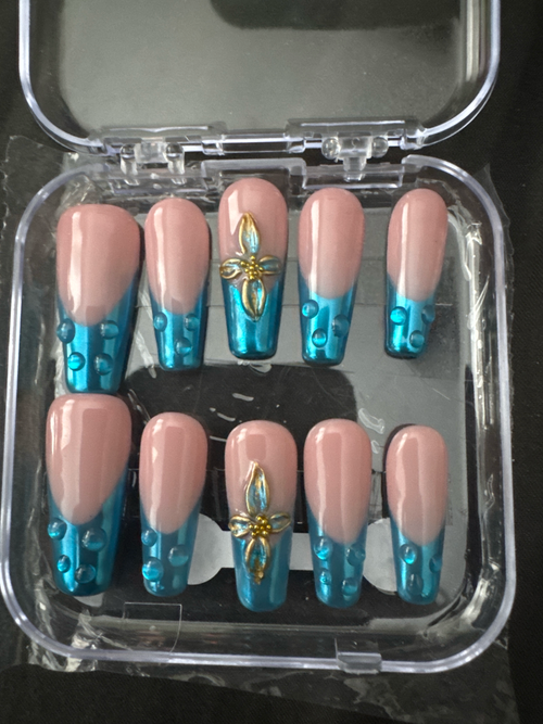 Aqua Bloom Luxe