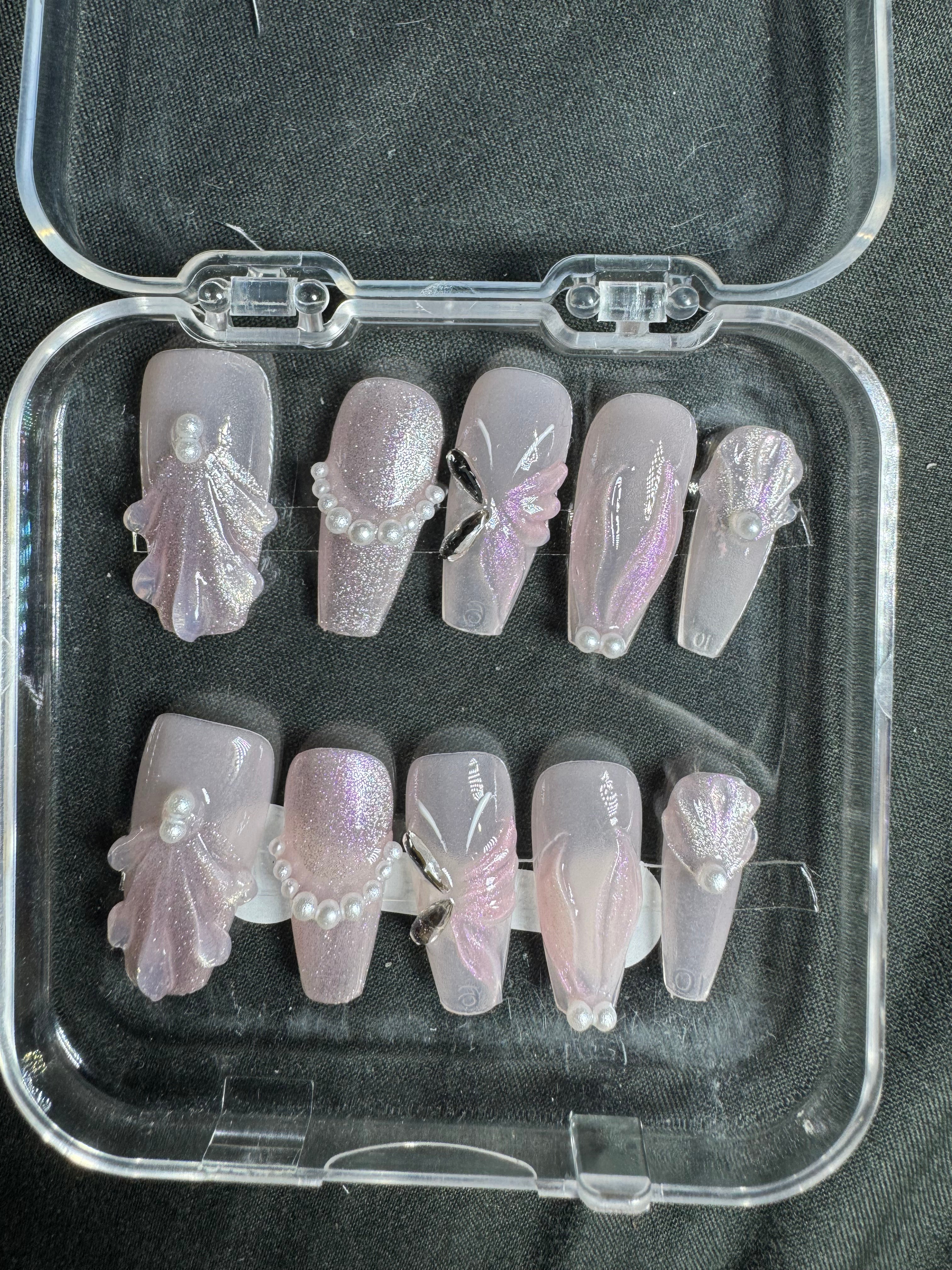 Pearl Tide Iridescent Press-On Nails