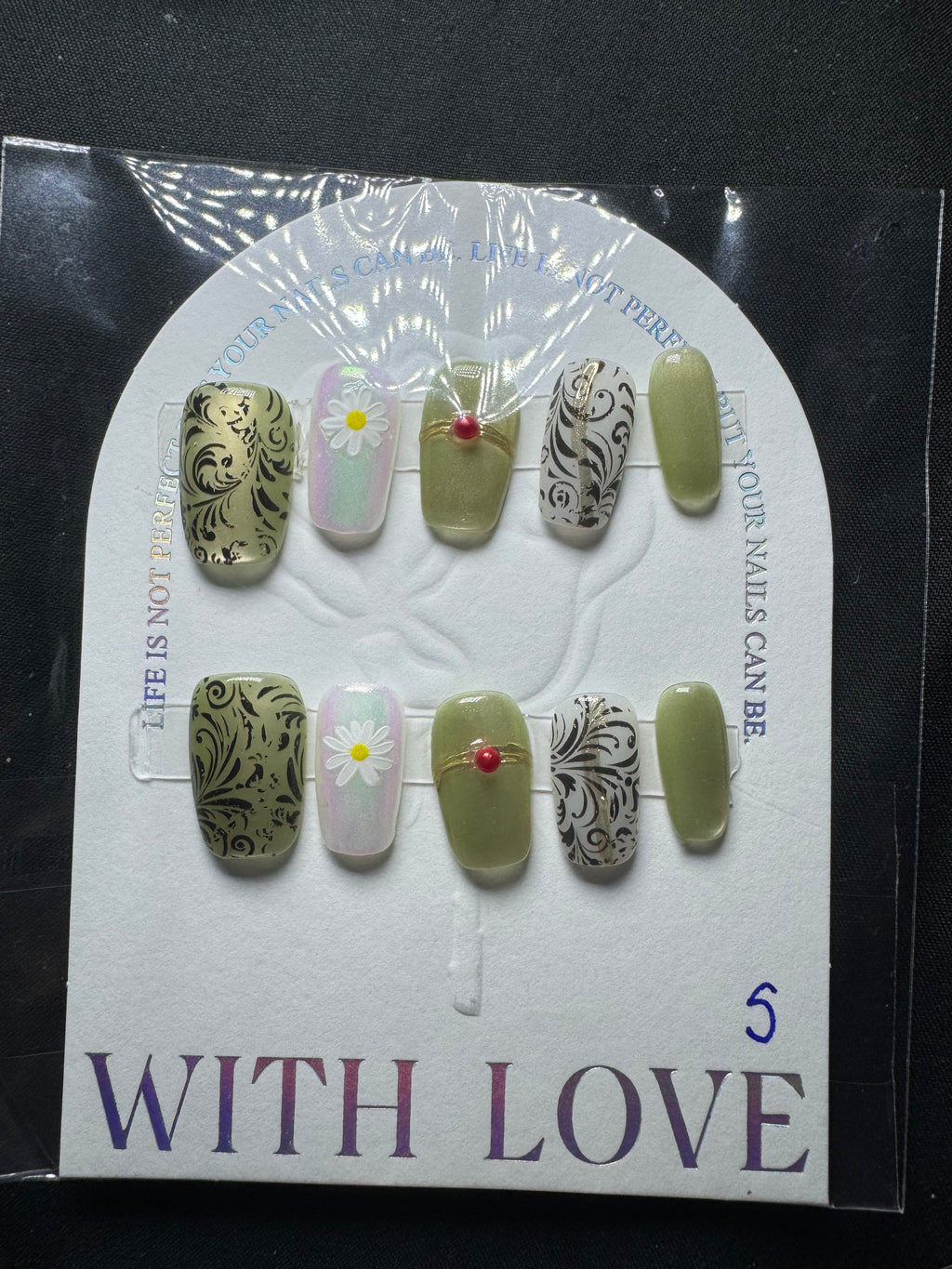 Olive Garden Bloom Press-On Nail Set