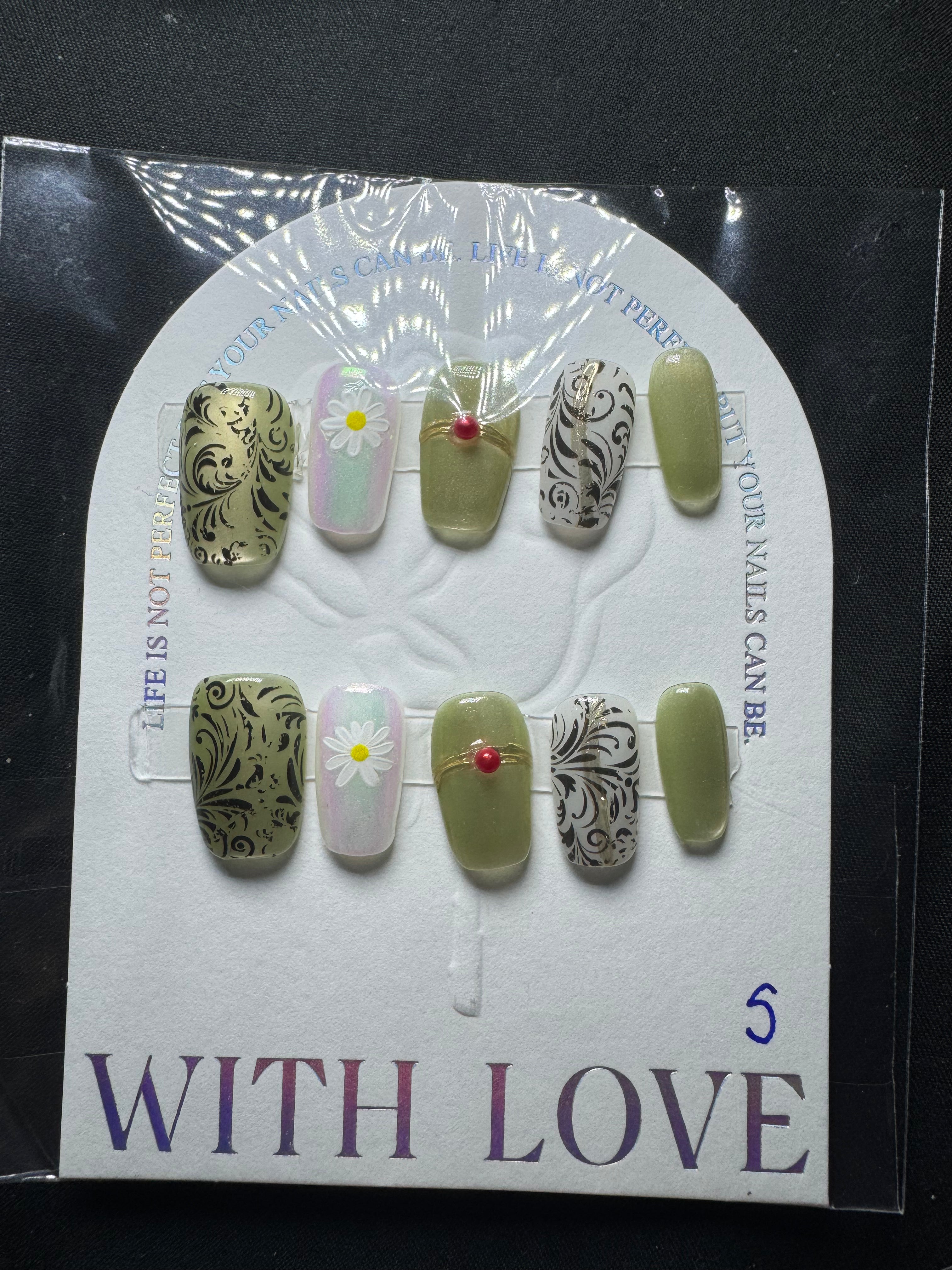 Olive Garden Bloom Press-On Nail Set