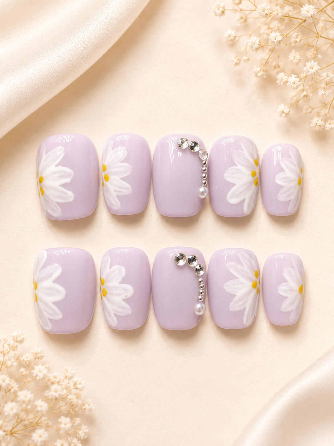 Lavender Daisy Dream Press-On Nails
