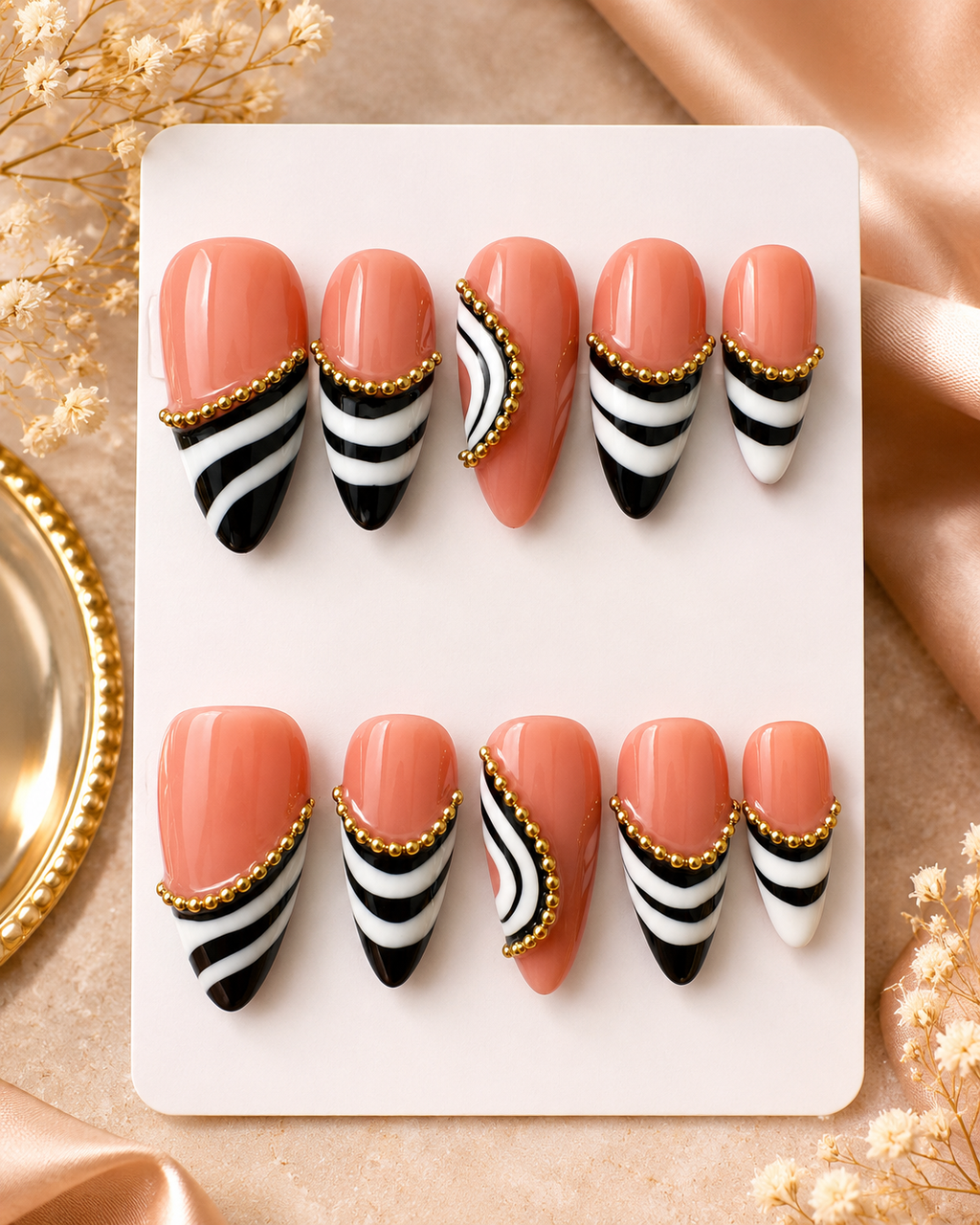 Mod Muse Press-On Nails