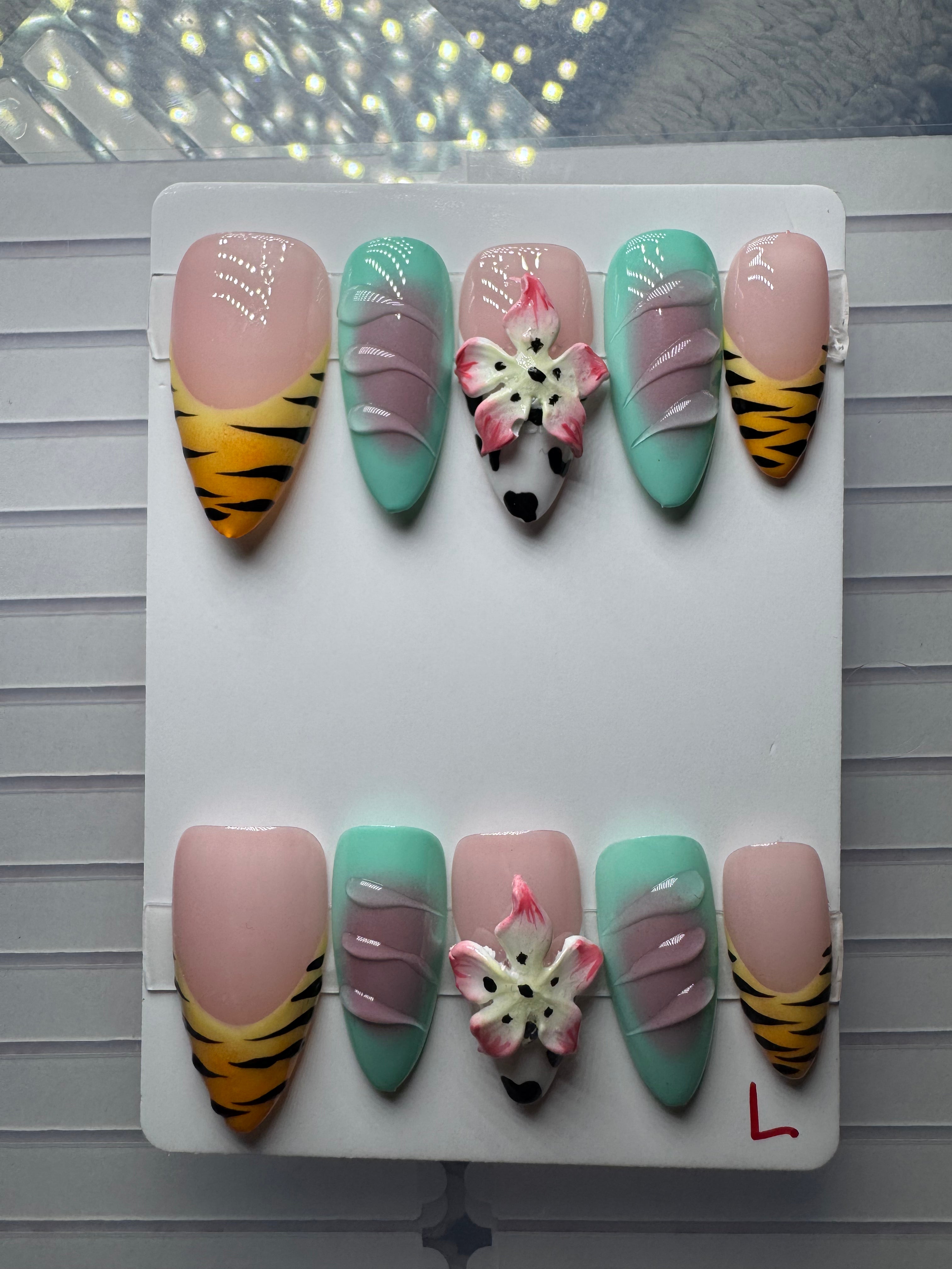 Tropical Wildflower Safari Press-On Nails