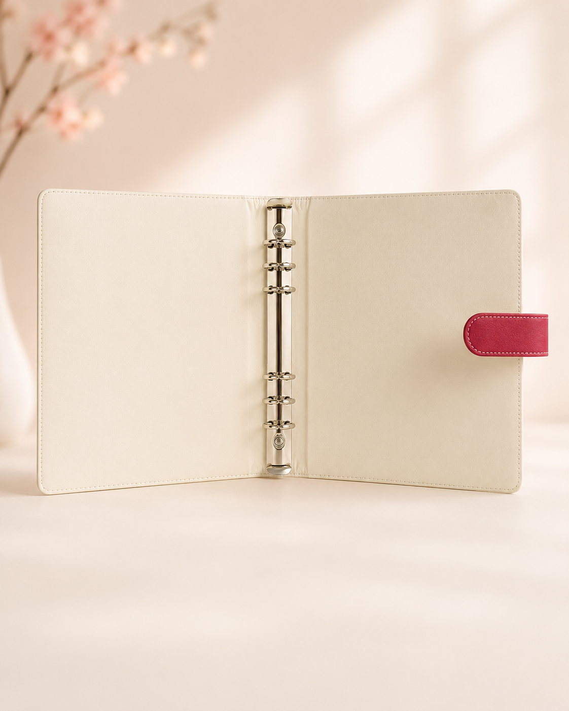 Cream interior and silver rings of Hello Kitty A5 binder