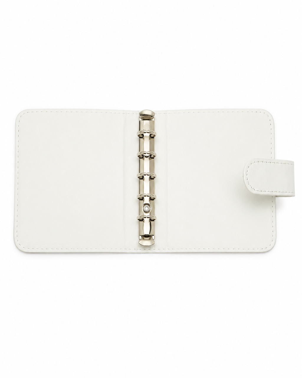 White interior of M5 ring binder